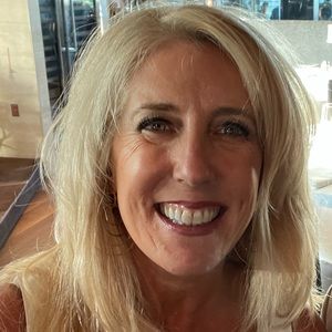 Meet your Posher, Michele